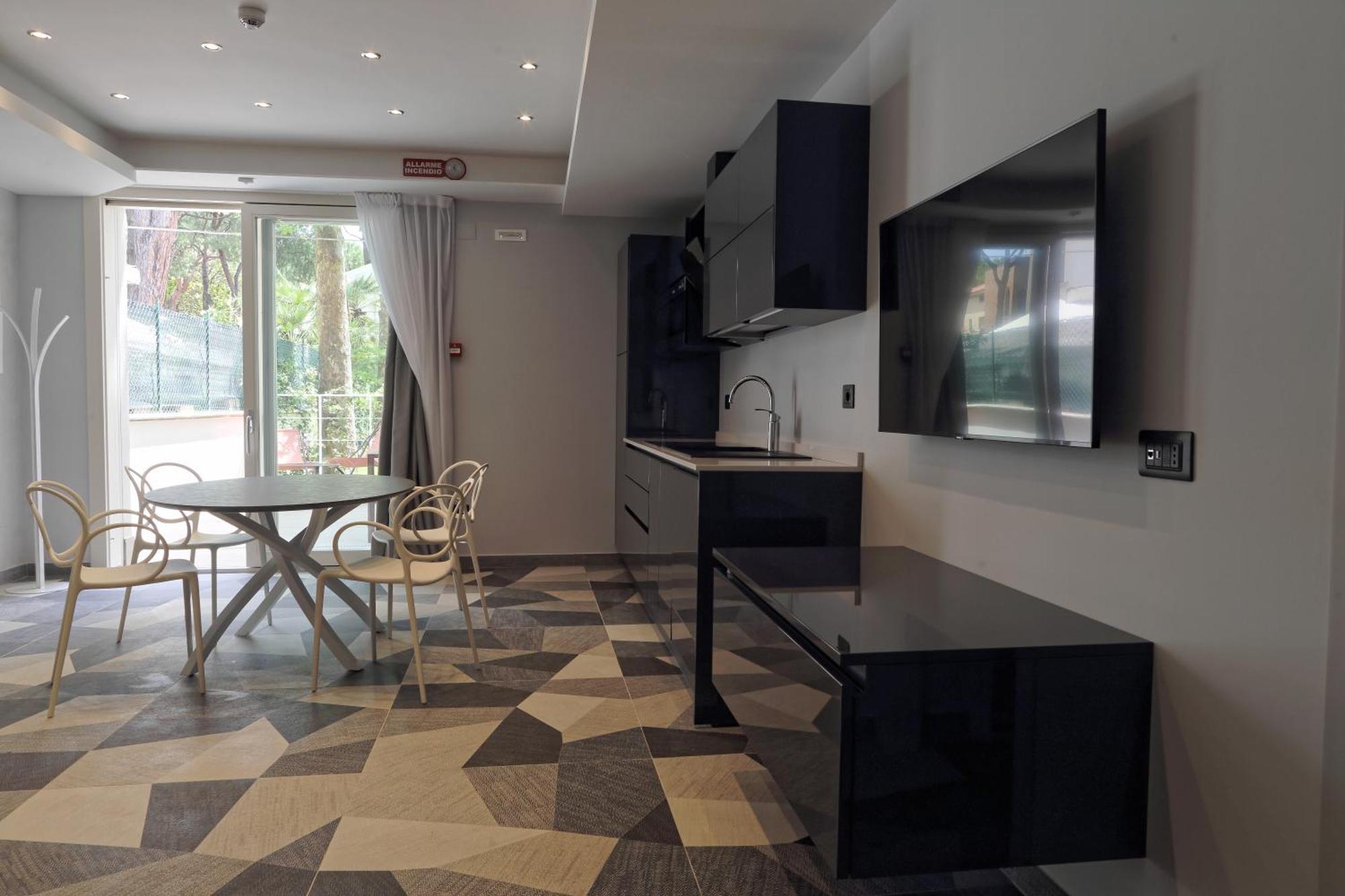 Aparthotel Elegance Riccione Camera foto